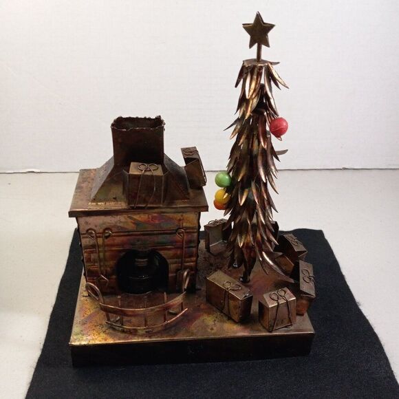 Copper Fireplace Christmas Tree and Packages Music box Cottagecore Countrycore - Picture 1 of 9